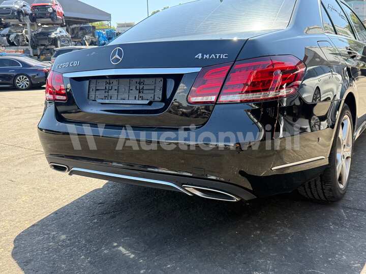 Mercedes Benz E Class 2014 — 9
