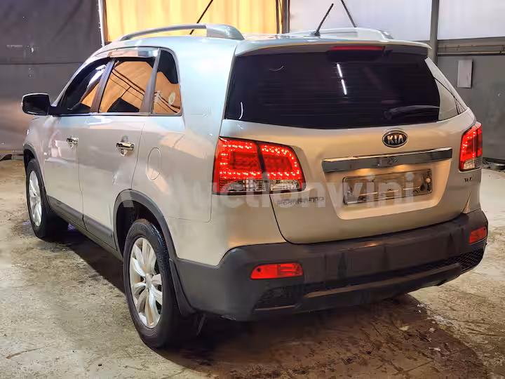 Kia Sorento 2010 — 3