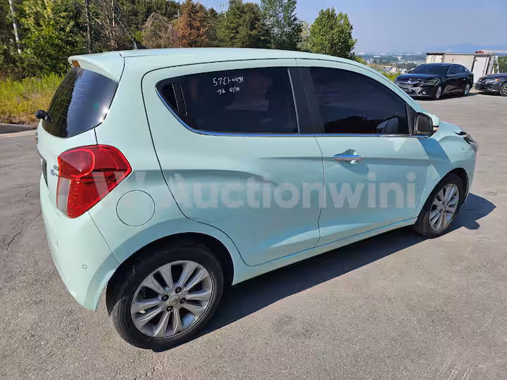 Chevrolet Spark 2017 — 4
