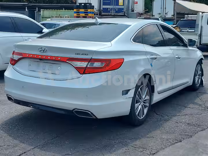 Hyundai Grandeur 2015 — 5