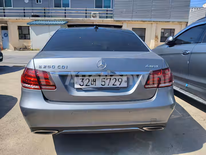 Mercedes Benz E Class 2014 — 5