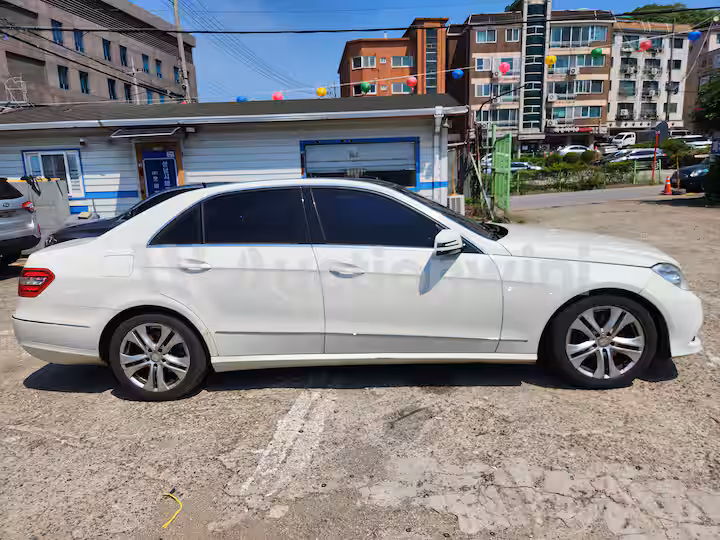 Mercedes Benz E Class 2010 — 4