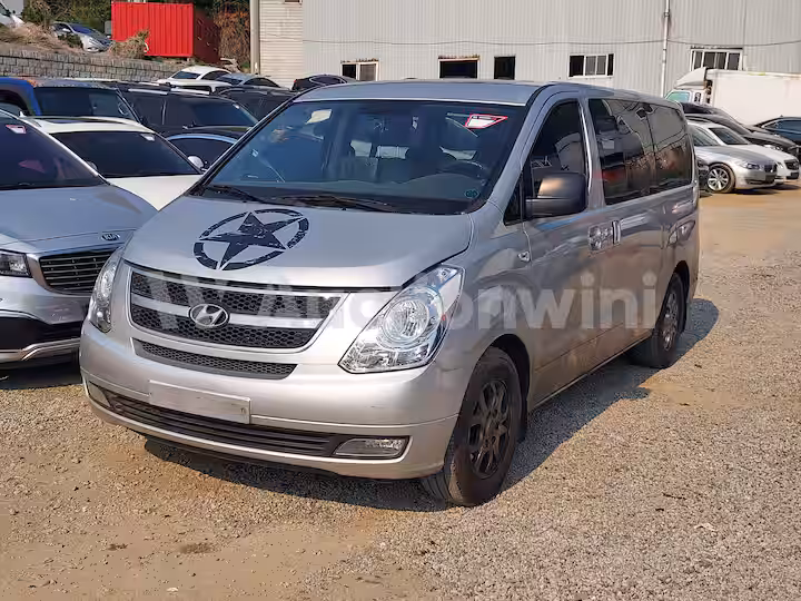 Hyundai Starex 2010 — 2