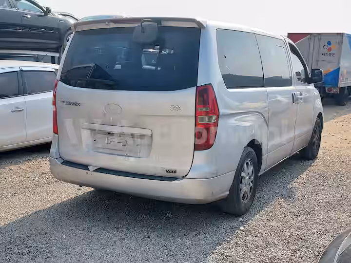 Hyundai Starex 2010 — 5