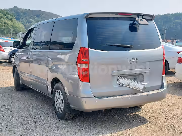 Hyundai Starex 2011 — 3
