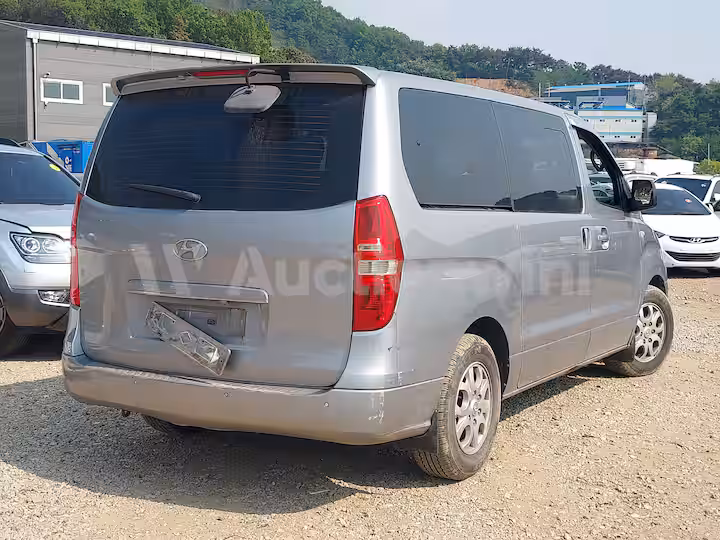 Hyundai Starex 2011 — 5