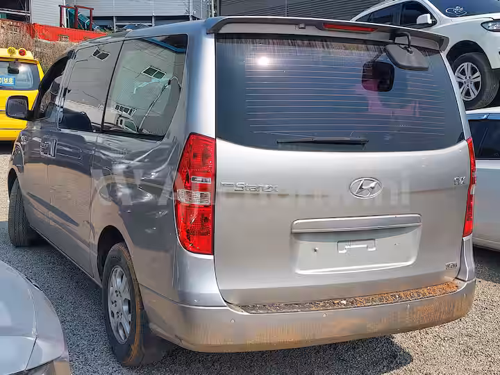 Hyundai Starex 2011 — 3