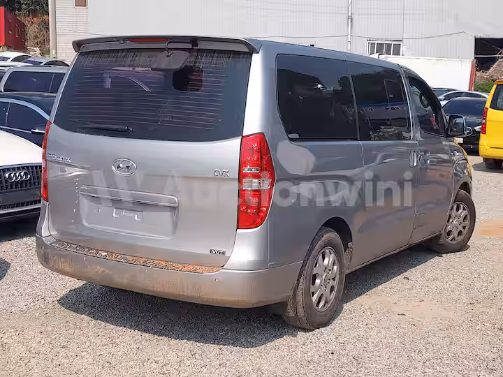 Hyundai Starex 2011 — 5
