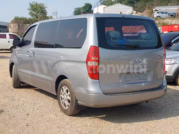 Hyundai Starex 2013 — 3
