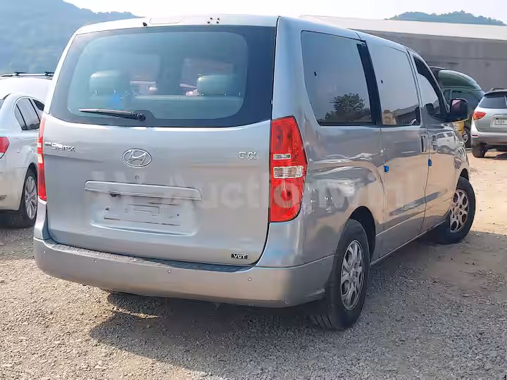Hyundai Starex 2013 — 5