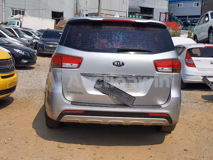 Kia Carnival 2017 — 4