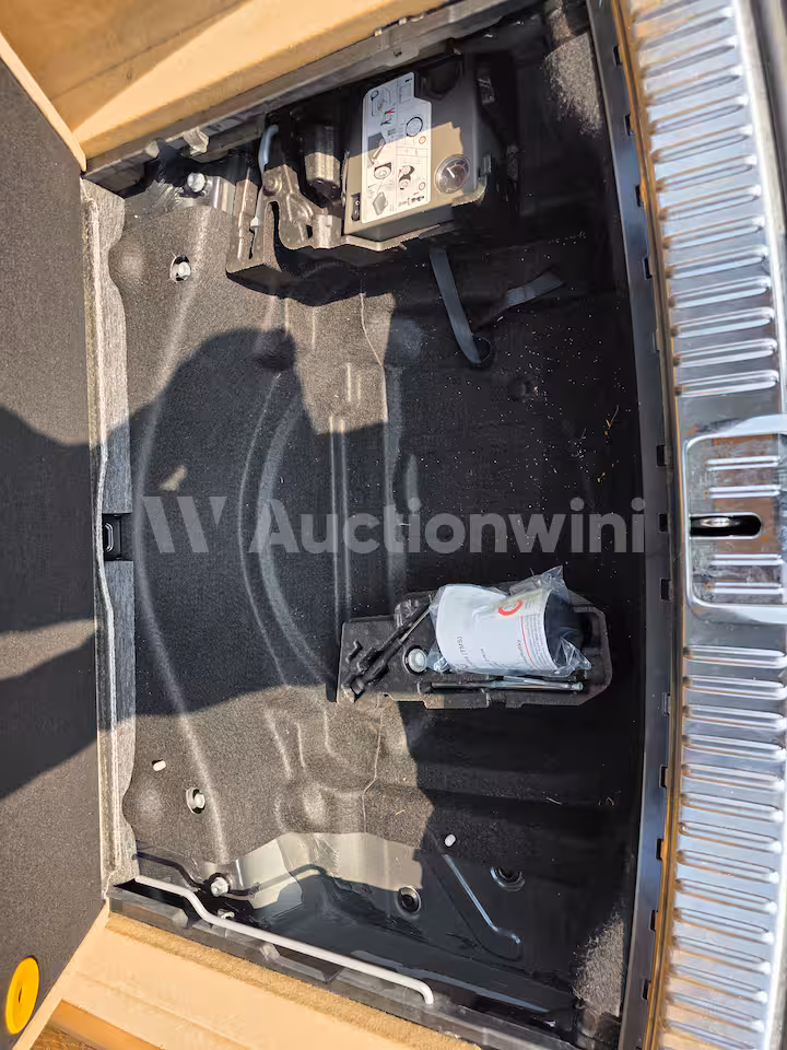 Porsche Cayenne 2013 — 23