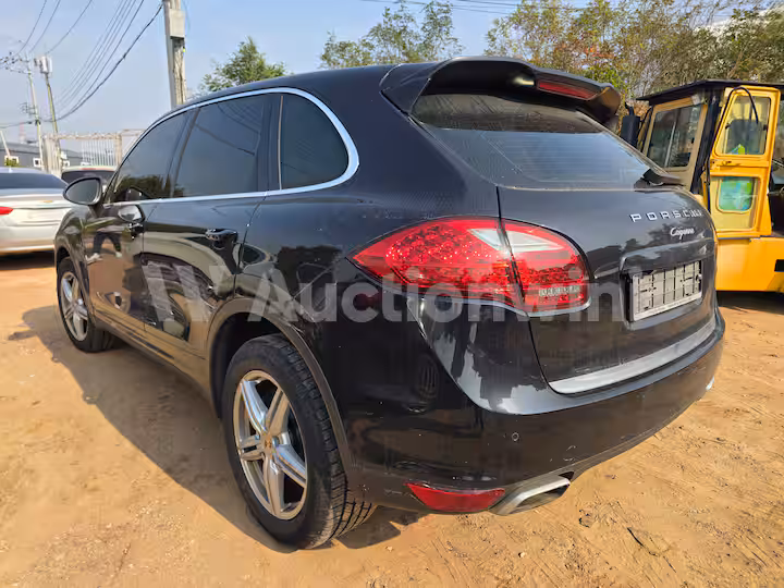 Porsche Cayenne 2013 — 4