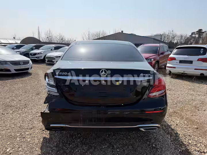 Mercedes Benz E Class 2018 — 2