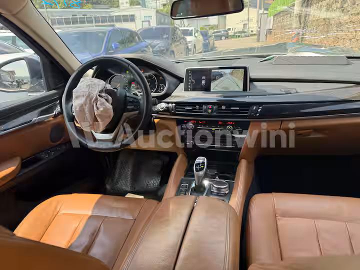 BMW X6 2017 — 44