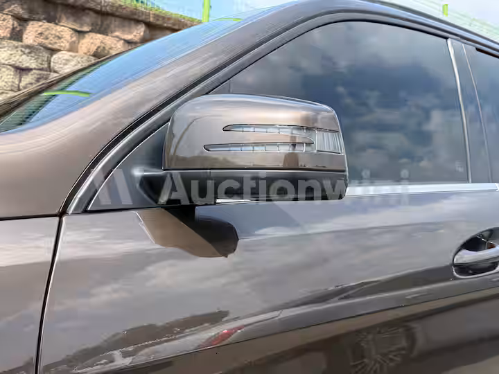 Mercedes Benz GLE Class 2018 — 14