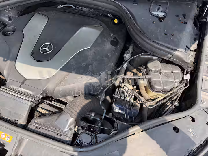 Mercedes Benz GLE Class 2018 — 21