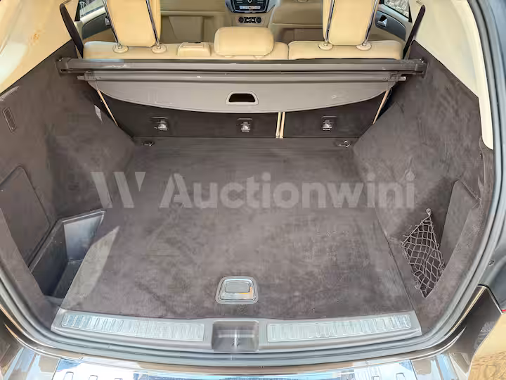 Mercedes Benz GLE Class 2018 — 26