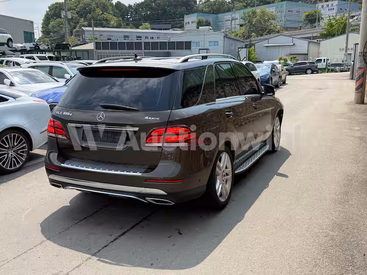 Mercedes Benz GLE Class 2018 — 4