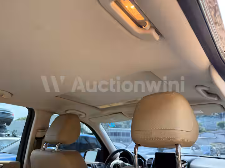 Mercedes Benz GLE Class 2018 — 46