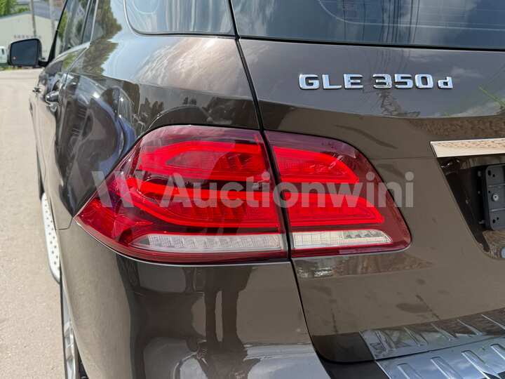 Mercedes Benz GLE Class 2018 — 7