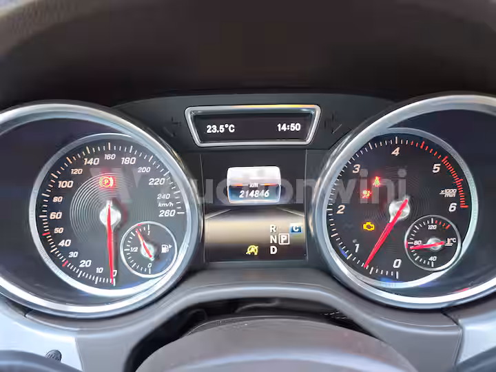 Mercedes Benz GLE Class 2018 — 61