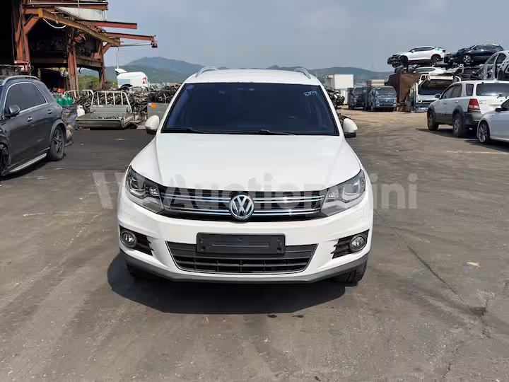 Volkswagen Tiguan 2014 — 2