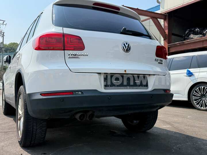 Volkswagen Tiguan 2014 — 12