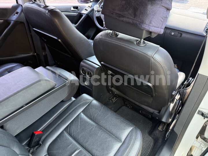 Volkswagen Tiguan 2014 — 43