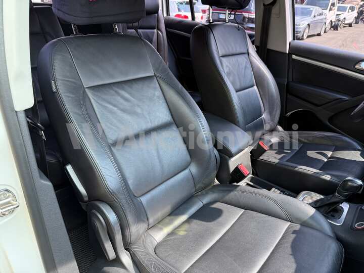Volkswagen Tiguan 2014 — 47