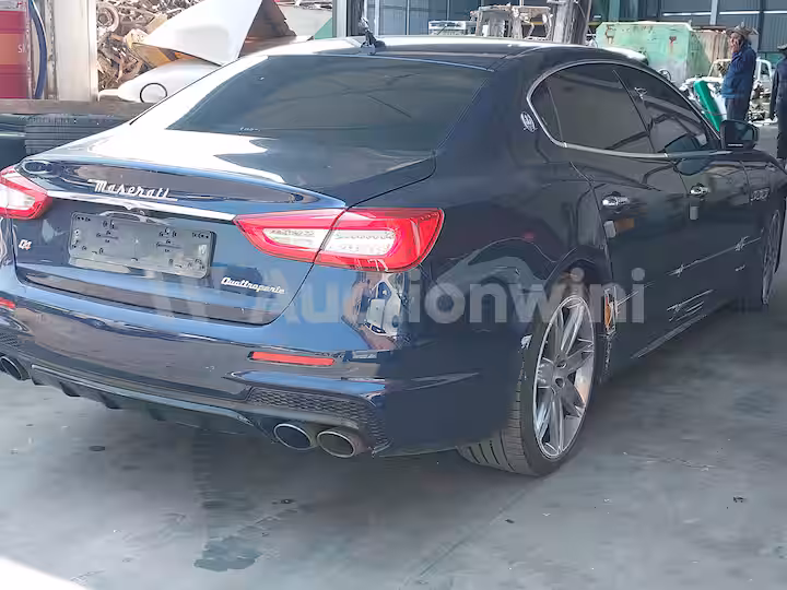 Maserati Quattroporte 2017 — 5