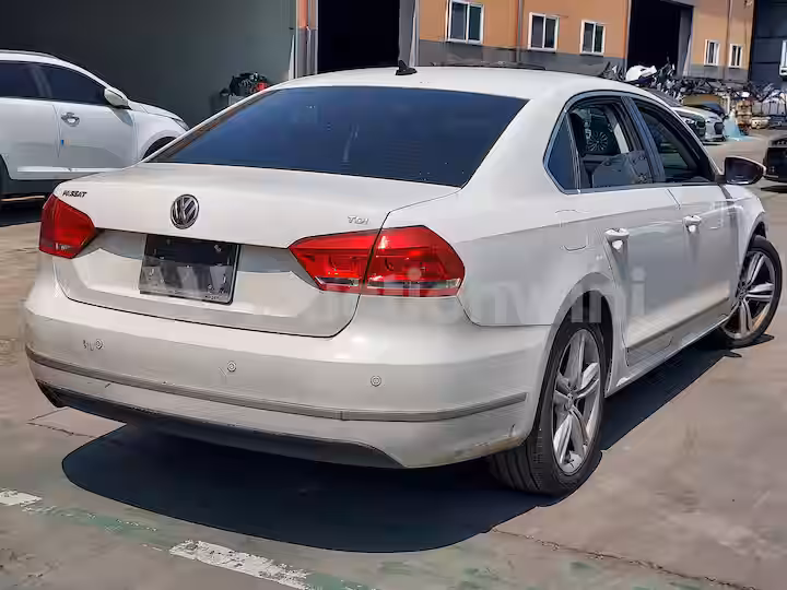 Volkswagen Passat 2015 — 5