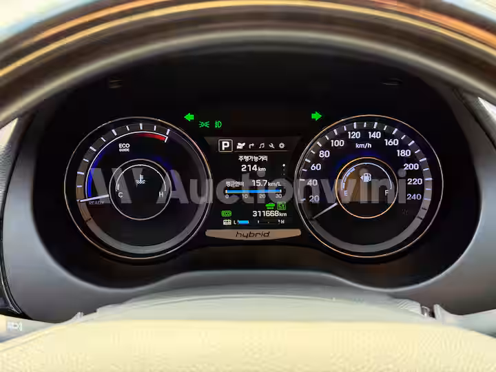 Hyundai Grandeur 2017 — 31