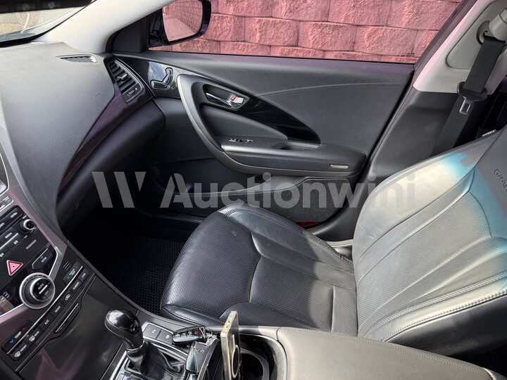 Hyundai Grandeur 2017 — 35