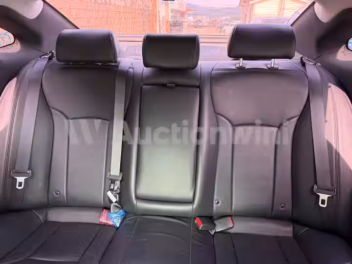 Hyundai Grandeur 2017 — 36