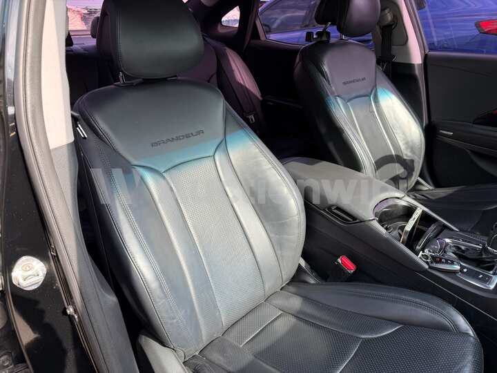 Hyundai Grandeur 2017 — 48