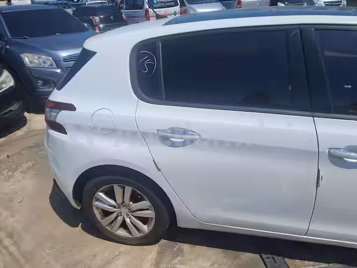 Peugeot 308 2015 — 5