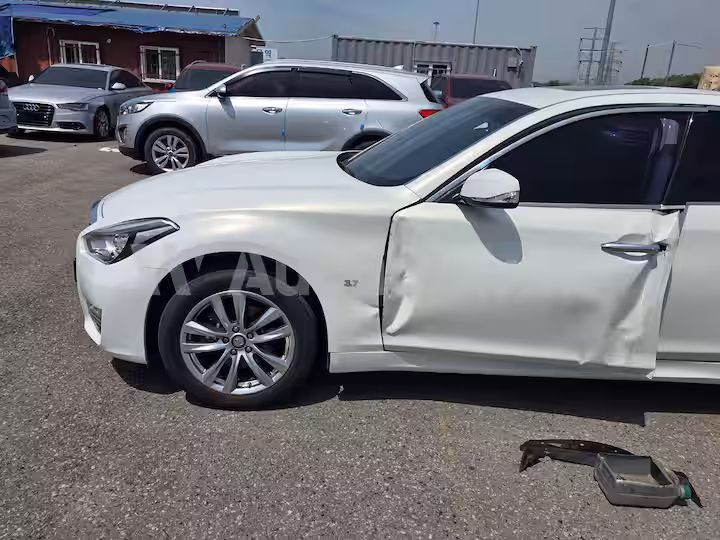 Infiniti Q 2015 — 3
