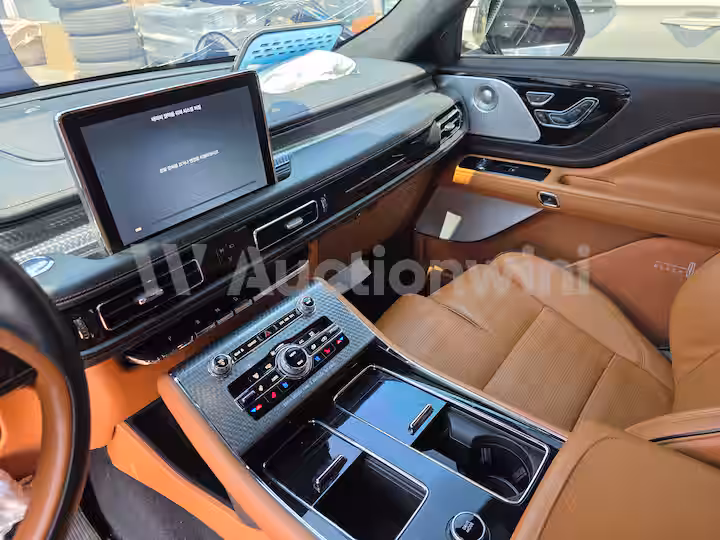 Lincoln Aviator 2021 — 25
