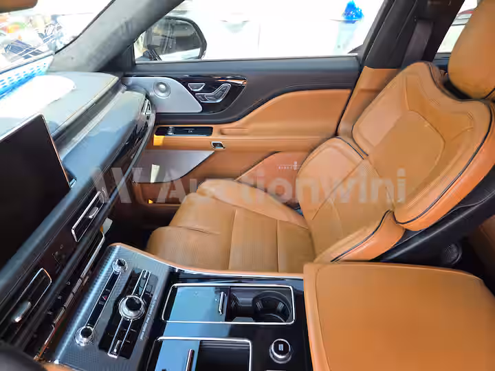 Lincoln Aviator 2021 — 30