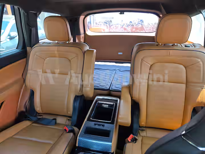 Lincoln Aviator 2021 — 31