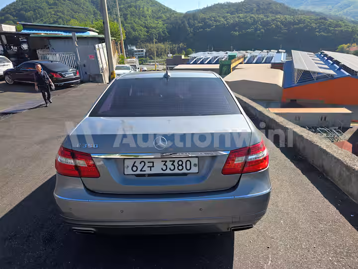 Mercedes Benz E Class 2013 — 2
