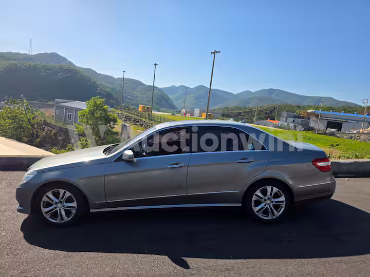 Mercedes Benz E Class 2013 — 4