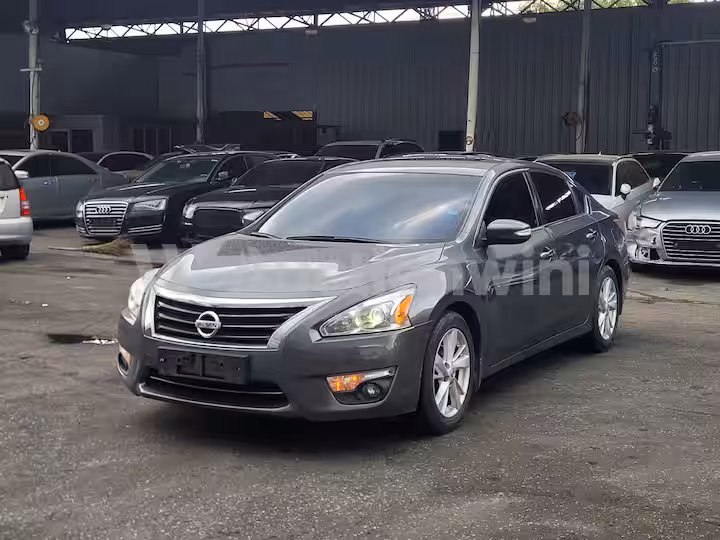 Nissan Altima 2015 — 2