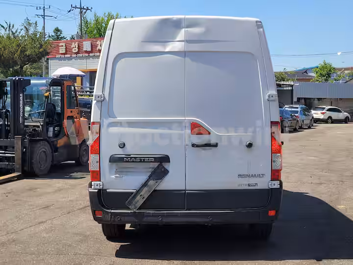 Renault Master 2019 — 5