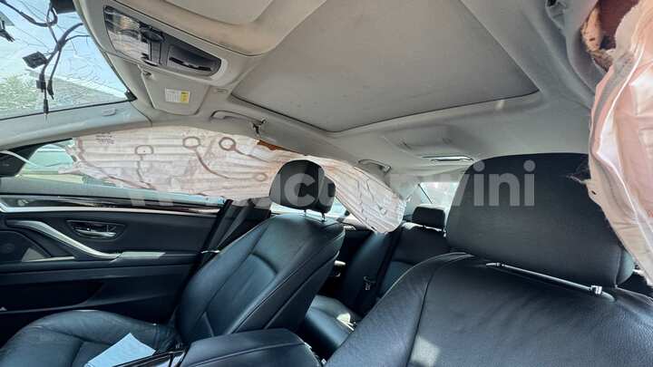 BMW 5 Series 2011 — 12