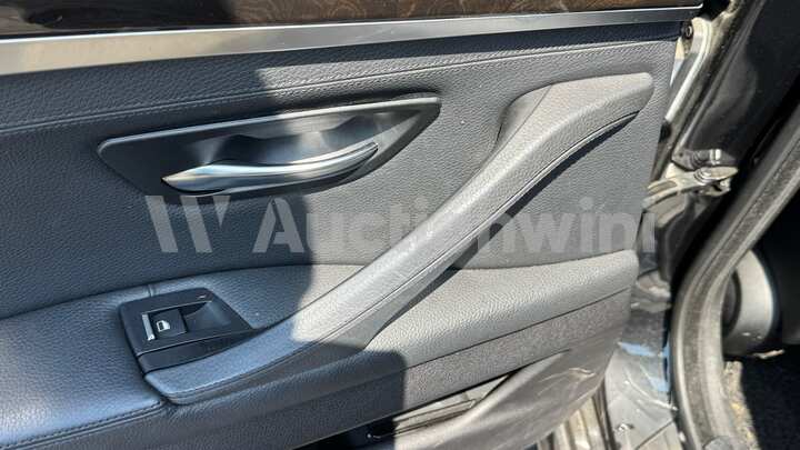 BMW 5 Series 2011 — 6