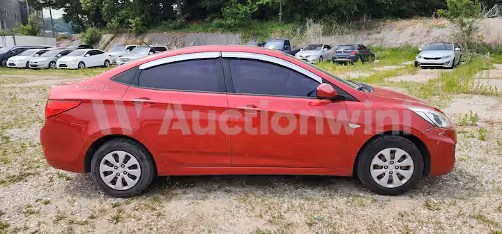 Hyundai Accent 2015 — 4
