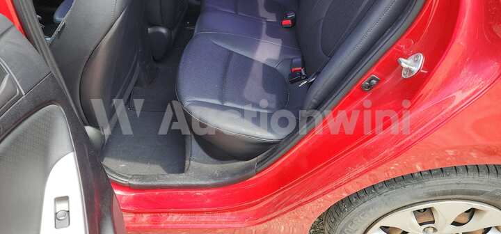 Hyundai Accent 2015 — 38