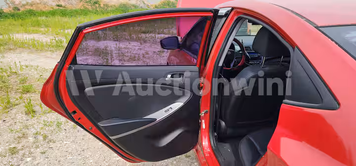 Hyundai Accent 2015 — 39